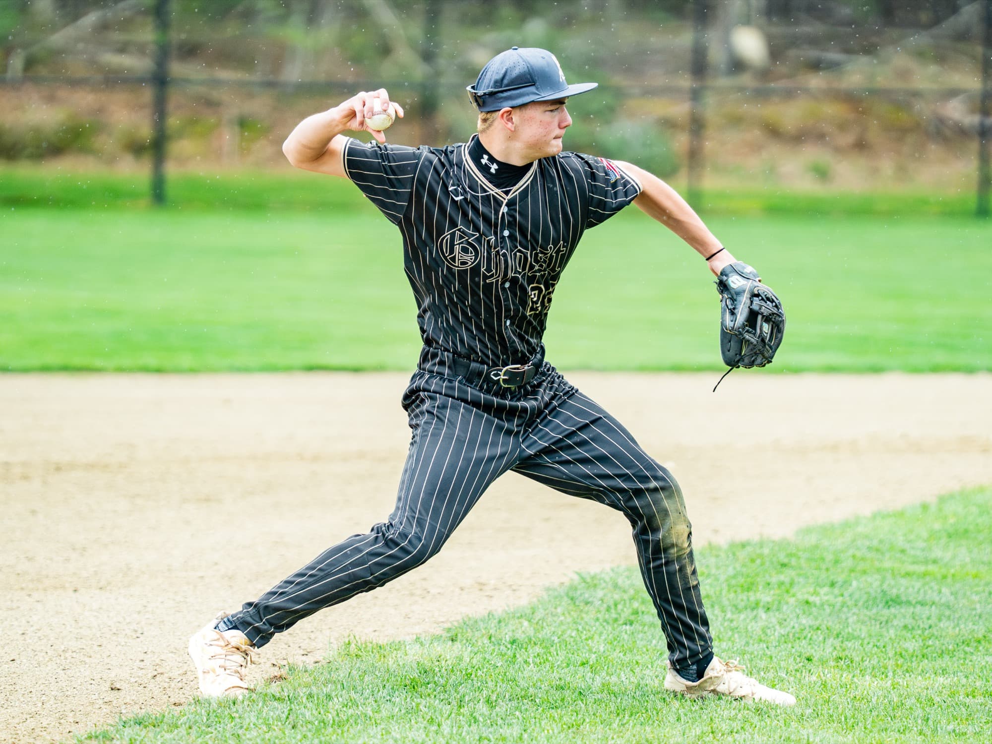 Ghost Premier player mid-throw